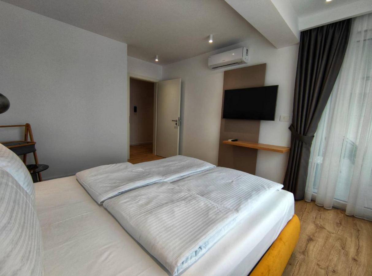 North Star Apartment 5 Timisoara Esterno foto